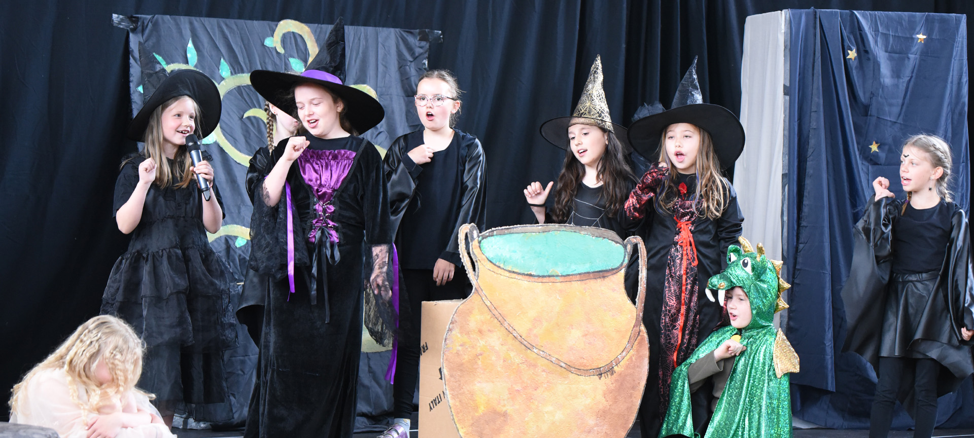 Aktuelles_Theater-feindliche-brueder-2025-15